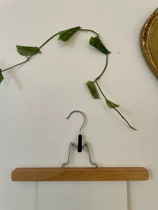 Cintre en bois – Image 1